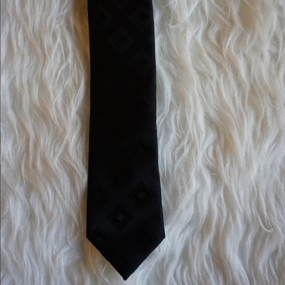 Pada Murre 100% Polyester Skinny Tie